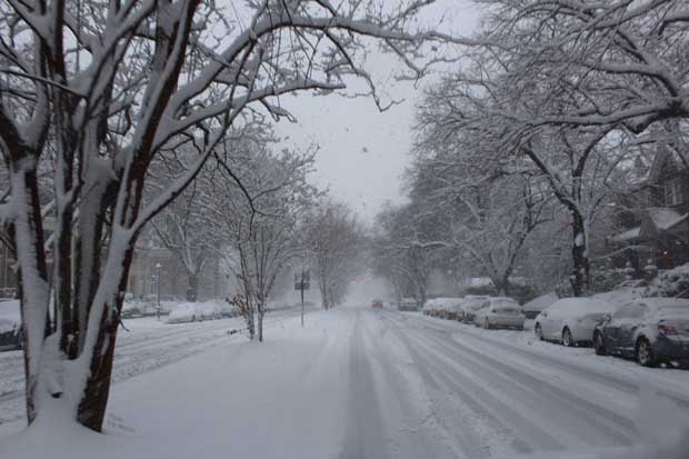 Boulevard snowed down in Richmond Virginia