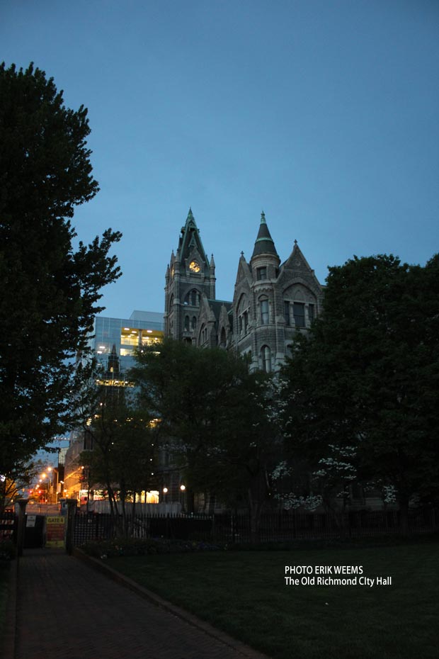 Night Time SHot Old Richmond City Hall