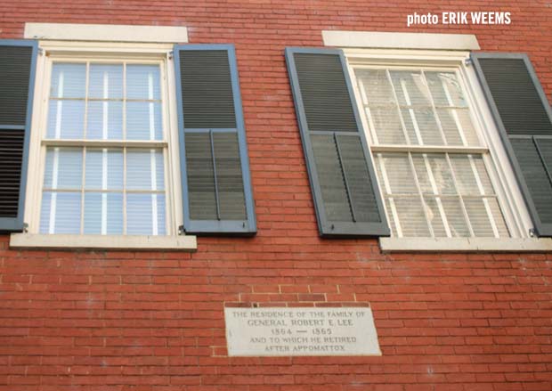 Stone marker for Robert E Lee House in Richmond Virginia