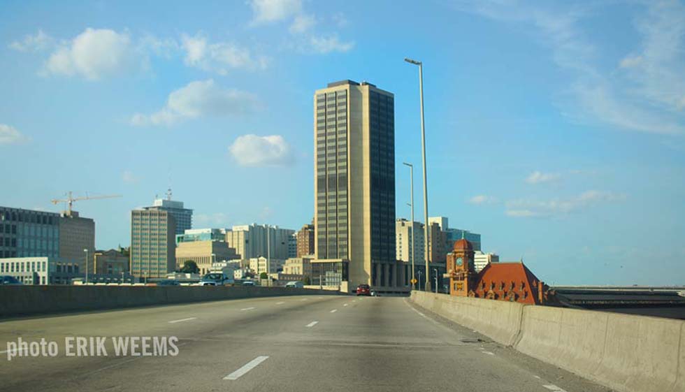 I95 into Richmond with main street train station and the Monroe building